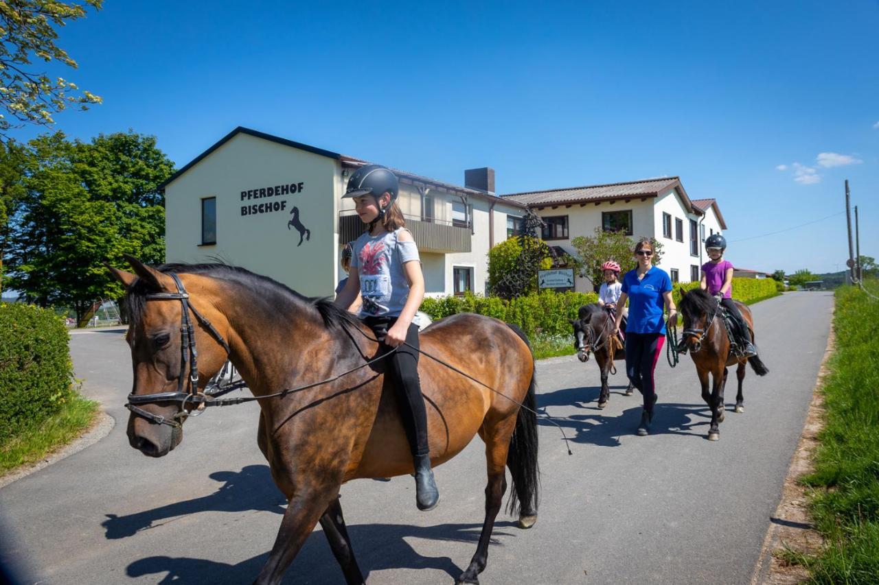 Pferdehof Bischof Apartment Wertheim Bagian luar foto