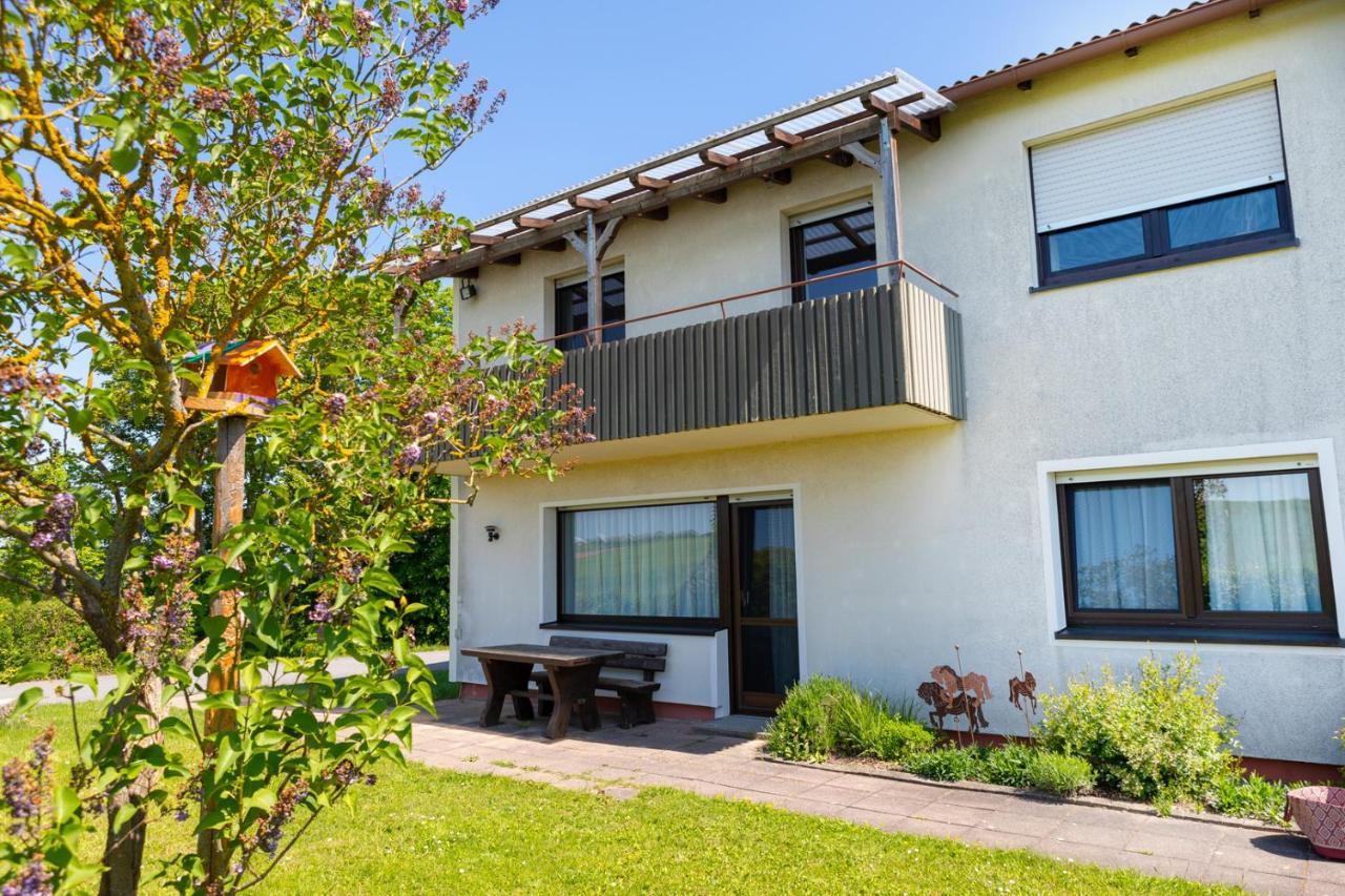 Pferdehof Bischof Apartment Wertheim Bagian luar foto
